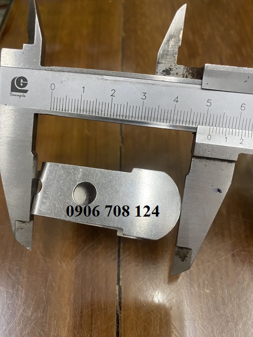 Lò xo inox đẩy than cổ góp điện Lò xo inox đẩy than cổ góp điện