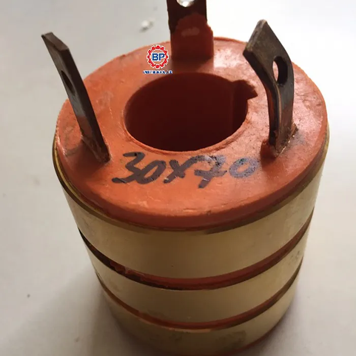 Cổ góp điện 3 pha đường kính 30x70x75