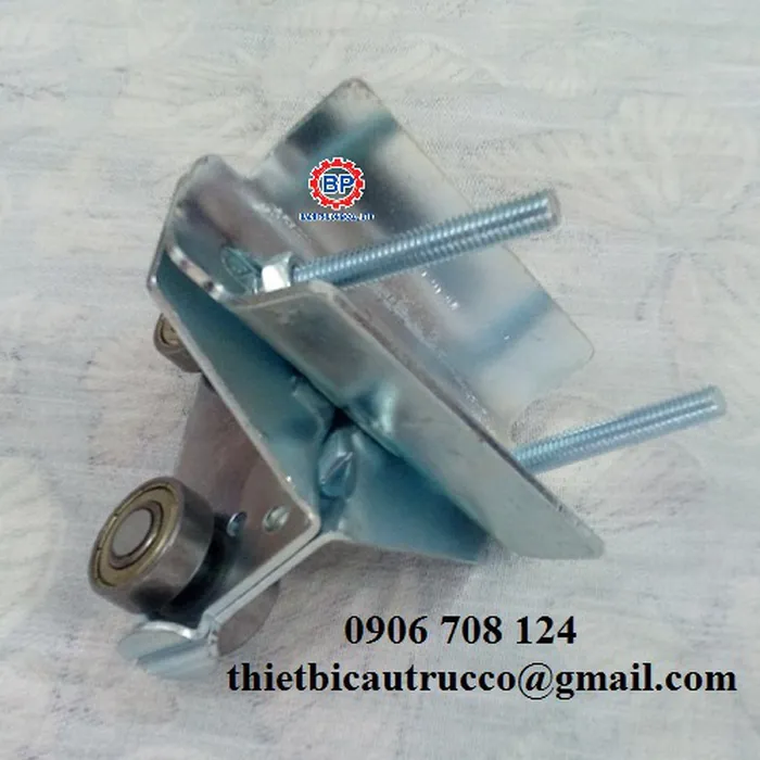 Con trượt ray C cầu trục