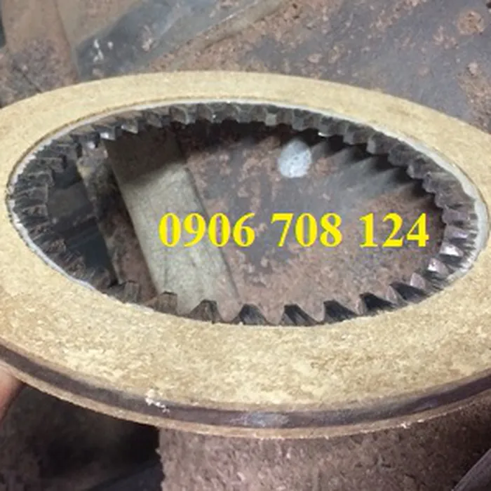 Dán bố thắng cầu trục