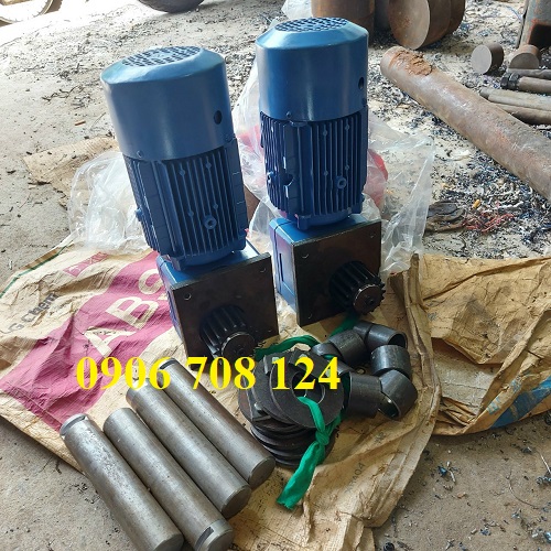 Mô tơ dầm biên cầu trục Mô tơ dầm biên cầu trục