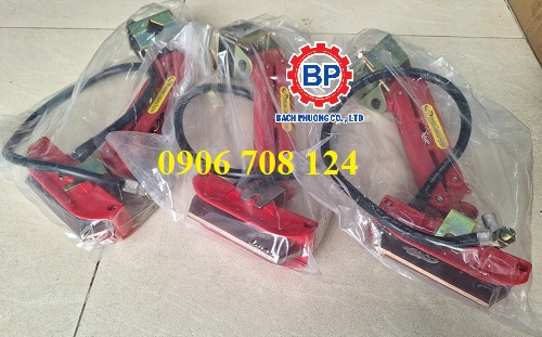 Tay lấy điện 1P 200A CH7504 Tay lấy điện 1P 200A CH7504