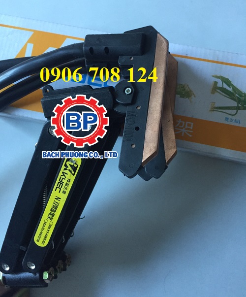 Chổi điện cầu trục 4P-100A hãng Kyec Chổi điện cầu trục 4P-100A hãng Kyec