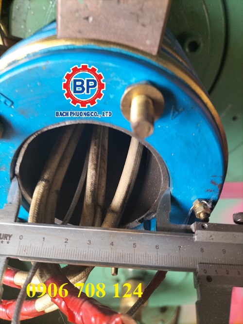 Ứng dụng cổ góp điện 5 pha trong sản xuất Ứng dụng cổ góp điện 5 pha trong sản xuất