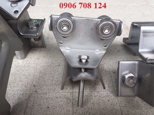 con trượt máng C Inox 304 con trượt máng C Inox 304