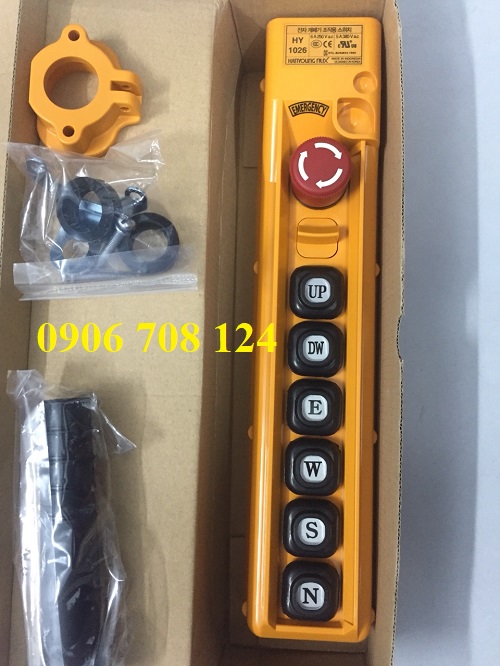 Tay bấm điều khiển cầu trục Tay bấm điều khiển cầu trục