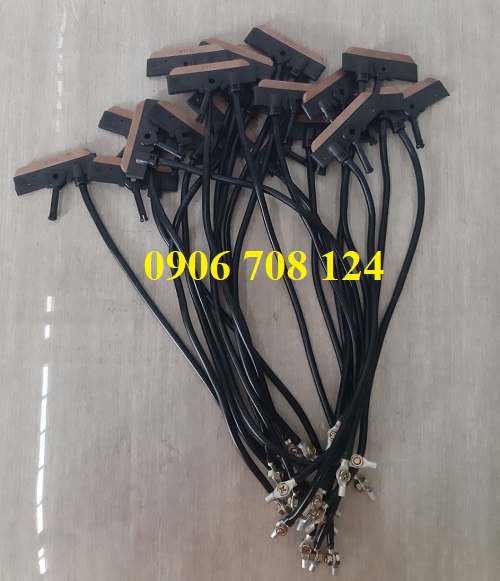 Lưỡi than chổi tiếp điện cầu trục 60A Kyec Lưỡi than chổi tiếp điện cầu trục 60A Kyec