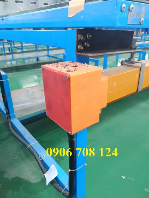 Ray điện hộp kín là gì Ray điện hộp kín là gì