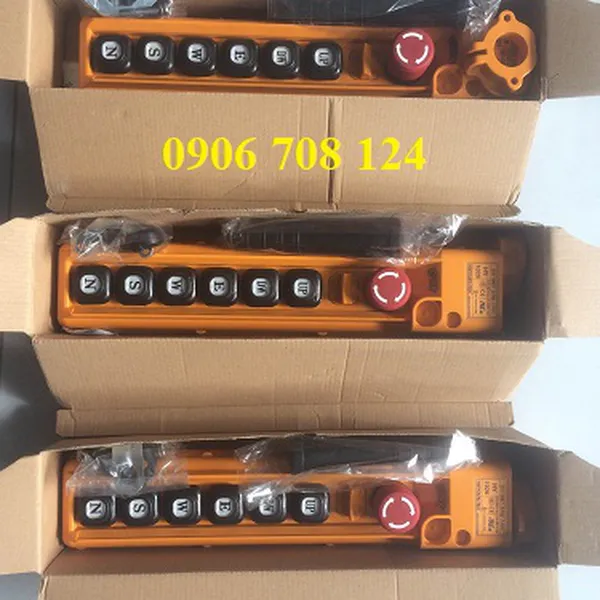 Nút bấm điều khiển cầu trục 6 hướng HY-1026 SBBB