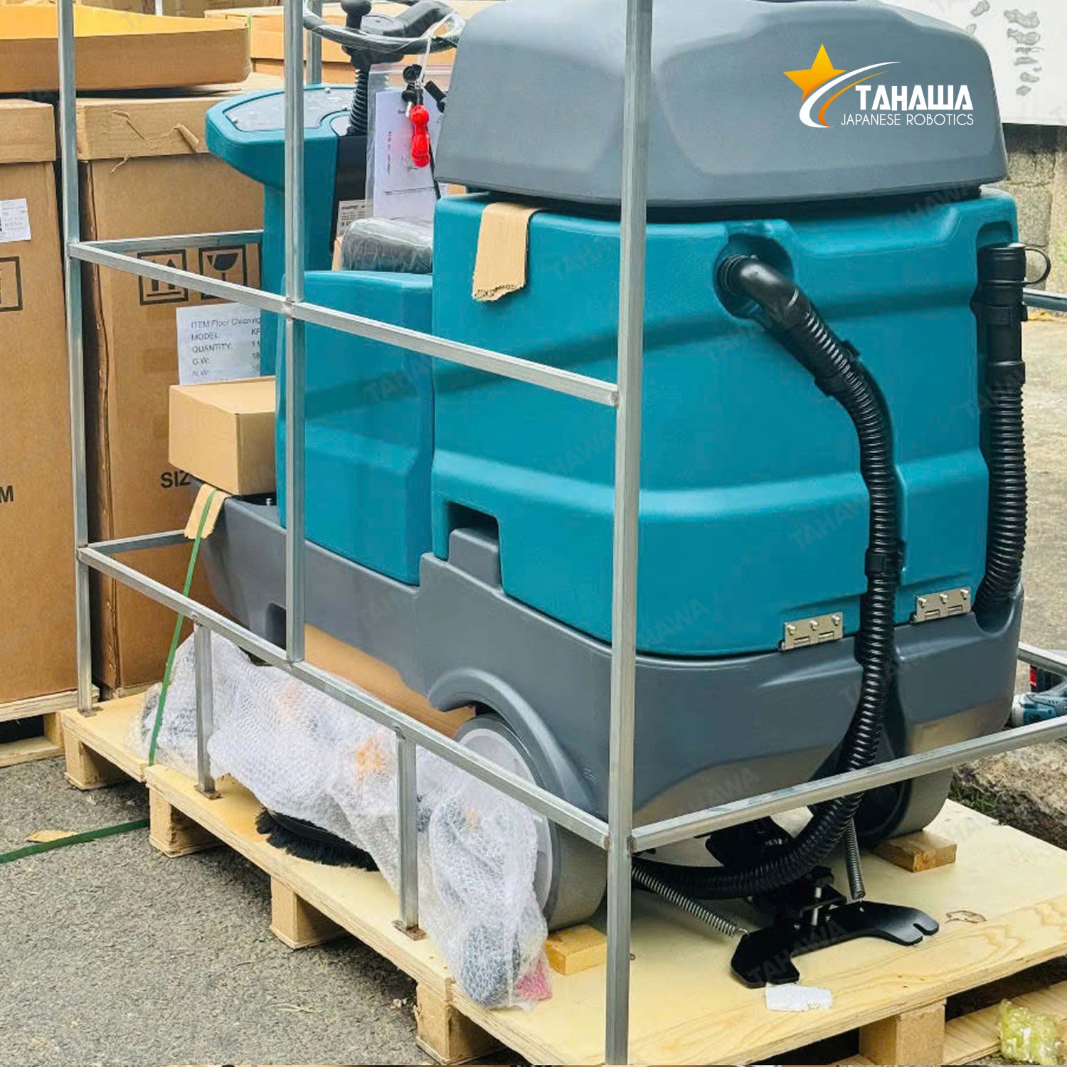 Máy chà sàn ngồi lái của Nhật Tahawa KF150 dùng bình Máy chà sàn ngồi lái của Nhật Tahawa KF150 dùng bình