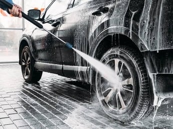 Máy xịt nước áp lực cao loại nào tốt cho tiệm rửa xe?