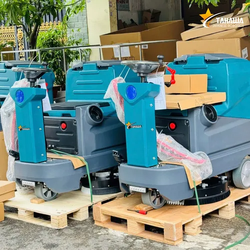 Máy chà sàn ngồi lái Tahawa KF80A dùng bình