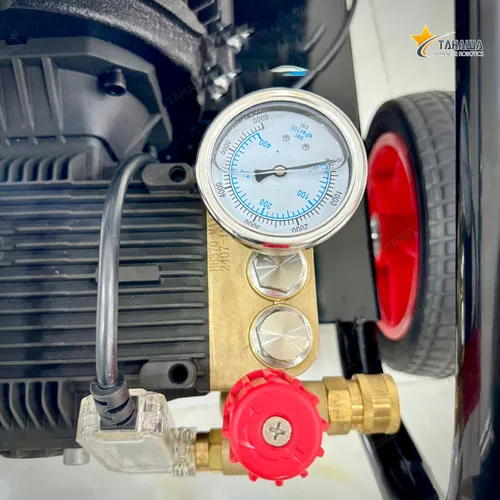 Máy phun áp lực cao TAHAWA S180, công suất 4000W