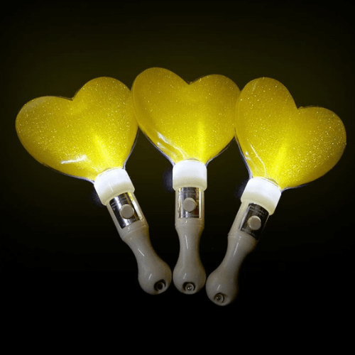 Gậy LED trái tim kim tuyến màu vàng Gậy LED trái tim kim tuyến màu vàng