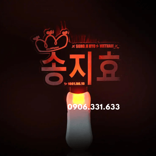 In light stick 2D Song Ji Hyo