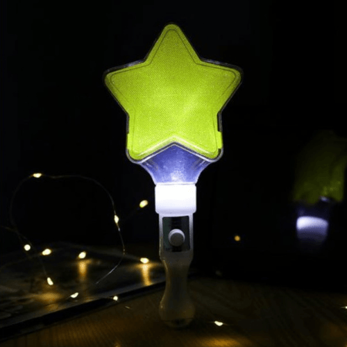 Light Stick LED Ngôi Sao Màu Vàng Light Stick LED Ngôi Sao Màu Vàng