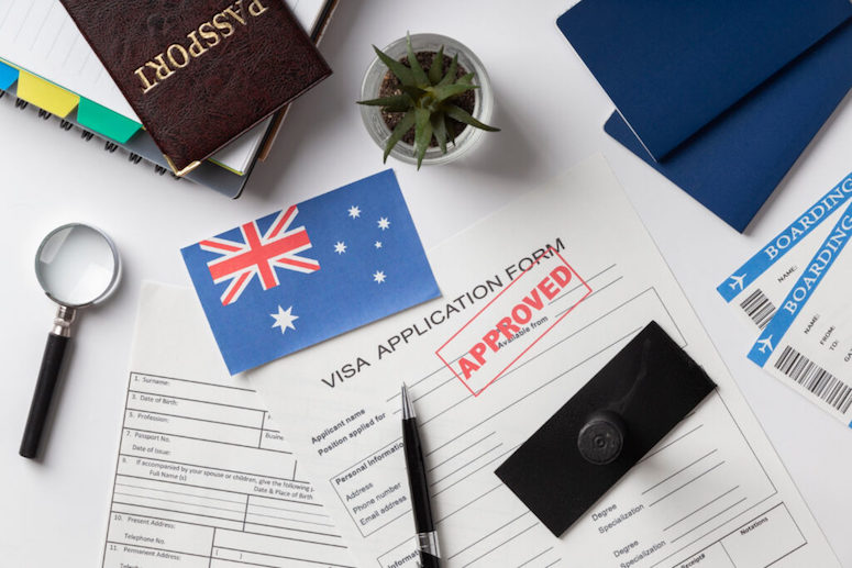 Quyền lợi giữ visa 186 là có thể tự do sống, học tập và làm việc tại bất kỳ bang, vùng nào trên lãnh thổ Úc. Quyền lợi giữ visa 186 là có thể tự do sống, học tập và làm việc tại bất kỳ bang, vùng nào trên lãnh thổ Úc.