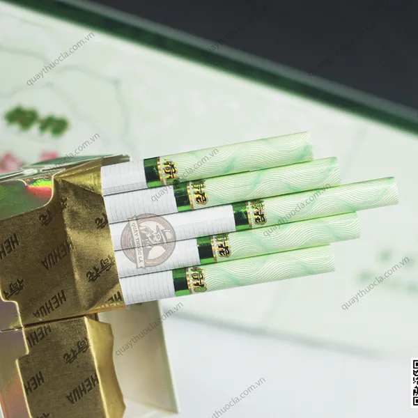 Thuốc Lá Panda Hoa Sen