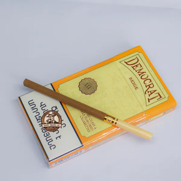 Thuốc Lá Democrat Vanilla Beige