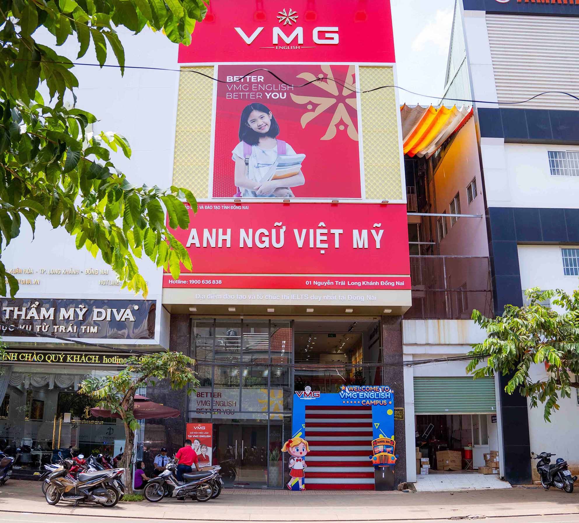 Biển Hiệu Trung tâm anh ngữ sử dụng chất liệu Aluminium chữ nổi Biển Hiệu Trung tâm anh ngữ sử dụng chất liệu Aluminium chữ nổi