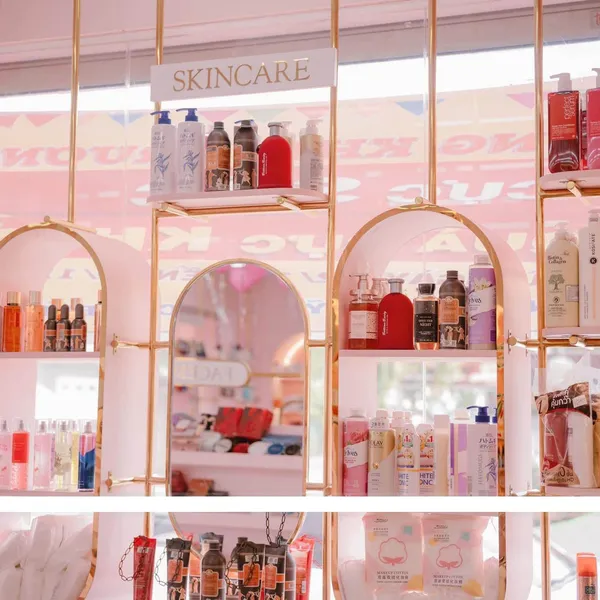 Thi công shop mỹ phẩm Cyn Beauty – Dấu ấn chuyên nghiệp từ Quảng cáo Hà Anh