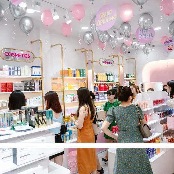Thi công shop mỹ phẩm Thương Cosmetics