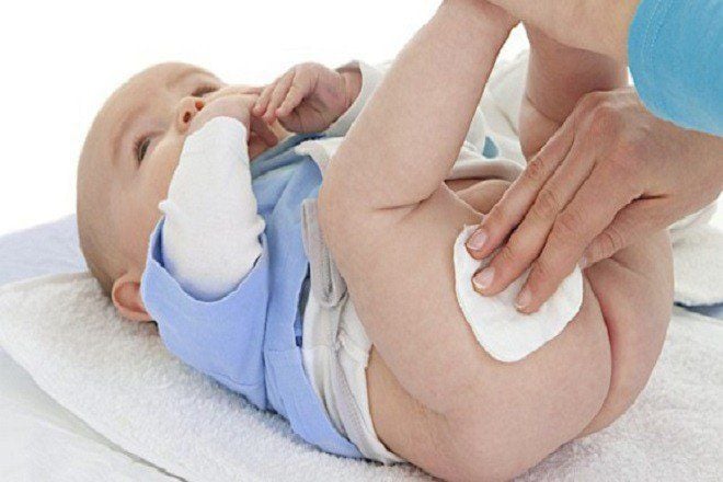 Việc chăm sóc và vệ sinh vùng kín cho bé đòi hỏi sự cẩn trọng đặc biệt và lựa chọn sản phẩm thực sự an toàn, dịu nhẹ. Việc chăm sóc và vệ sinh vùng kín cho bé đòi hỏi sự cẩn trọng đặc biệt và lựa chọn sản phẩm thực sự an toàn, dịu nhẹ.