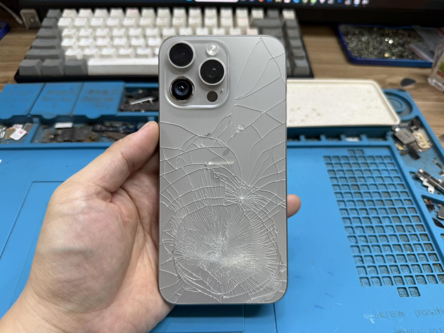 ep-kinh-gan-day ep-kinh-gan-day