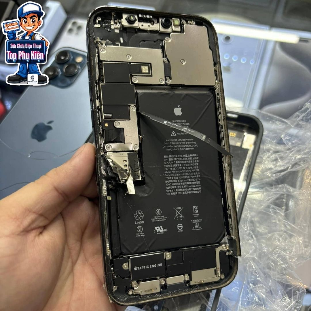 thay-man-hinh-gia-re thay-man-hinh-gia-re