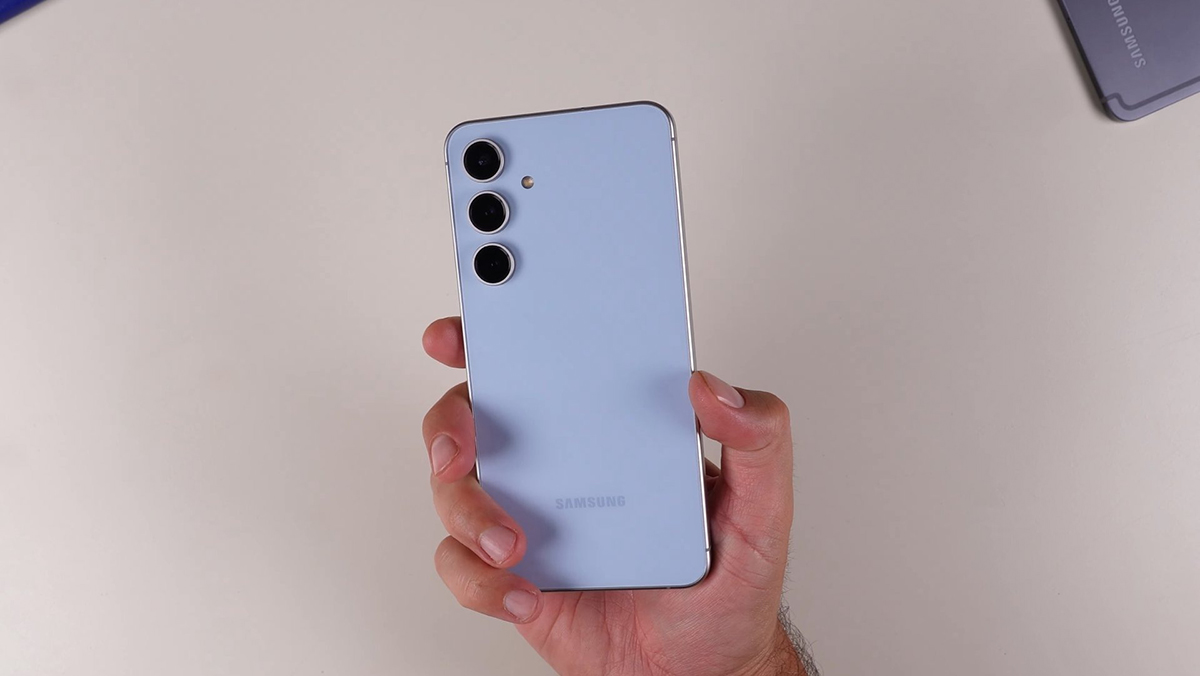 thay-mat-lung-s25-fe thay-mat-lung-s25-fe