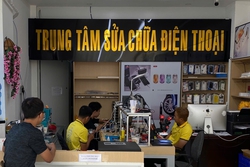 Địa chỉ thay màn hình chính hãng uy tín tại Vĩnh Long