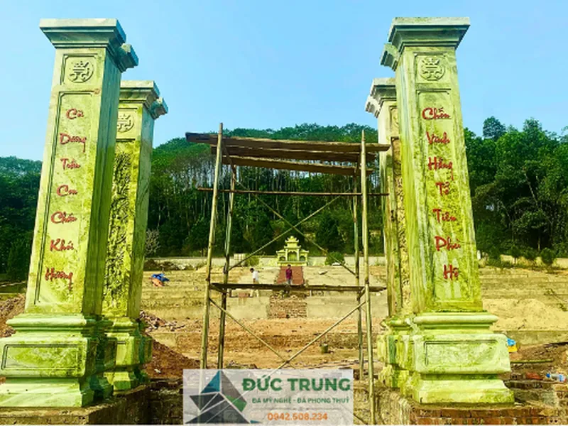 Cột đá đồng trụ