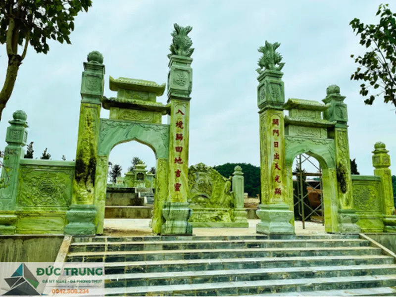 Cổng tam quan