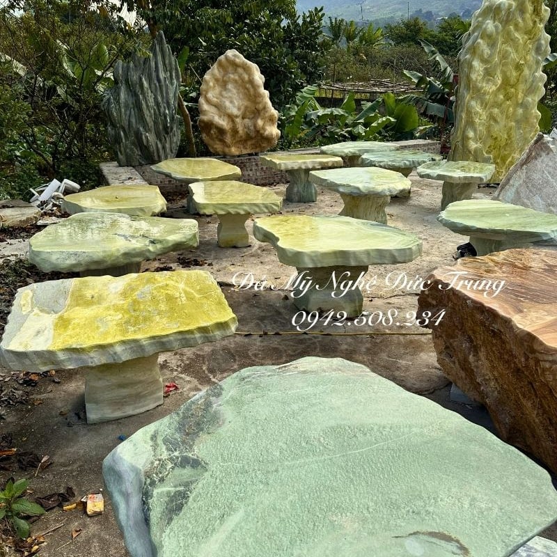 Bộ Bàn Ghế Đá Sân Vườn Giá Rẻ – Bền Đẹp Cho Mọi Không Gian