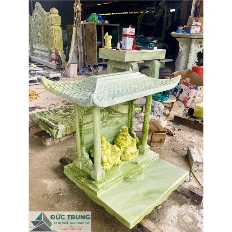 Bàn thờ Thần Tài đá đẹp – Chuẩn phong thuỷ hút tài lộc