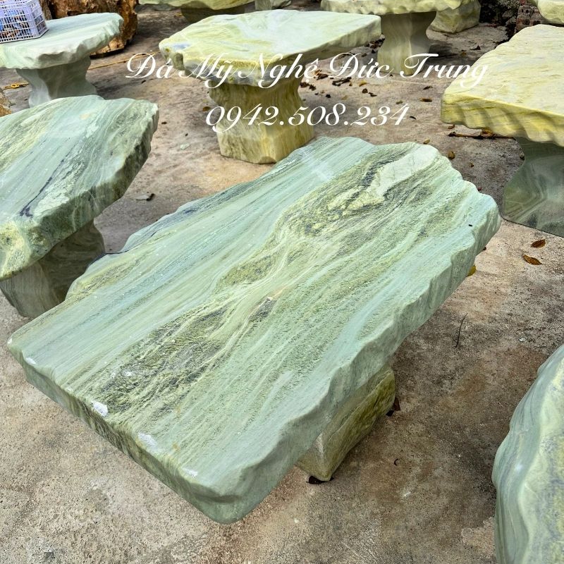 Bộ Bàn Ghế Đá Sân Vườn Giá Rẻ – Bền Đẹp Cho Mọi Không Gian