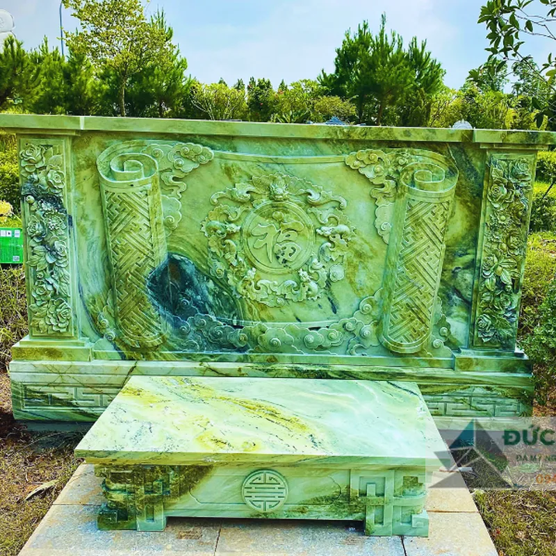 Bức án thư đá ngọc Serpentin mẫu hiện đại tại Công viên Thiên Đức