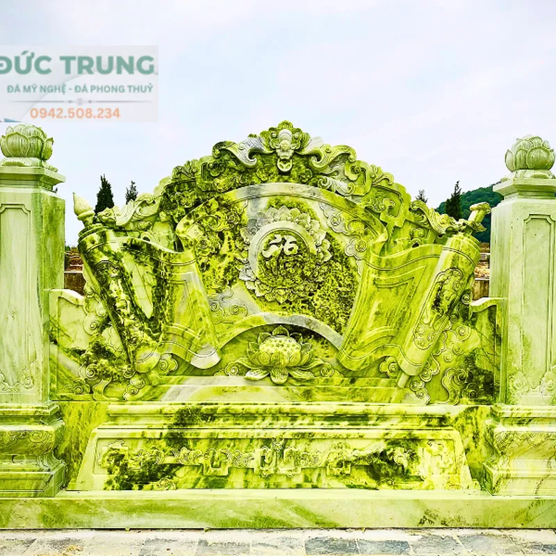 Bức cuốn thư, bình phong đá chạm khắc tinh xảo – Đức Trung