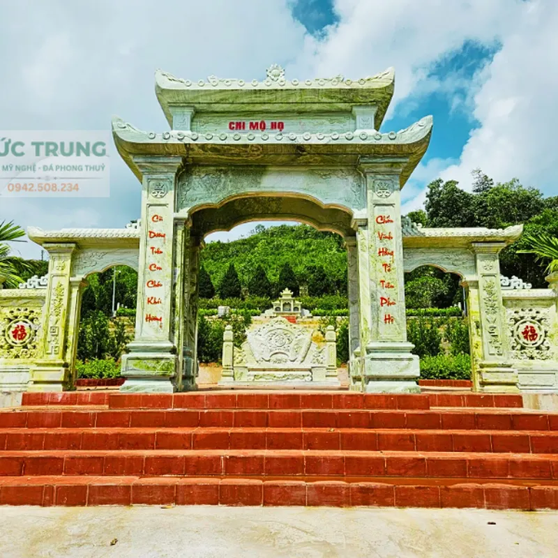 Bức cuốn thư, bình phong đá chạm khắc tinh xảo – Đức Trung