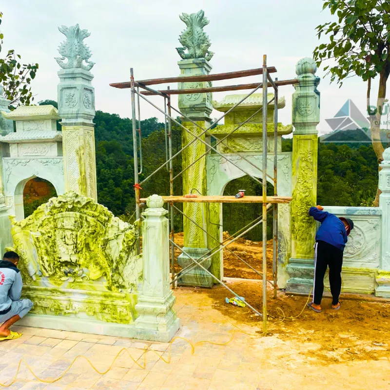 Cổng tam quan trụ biểu đá ngọc Serpentin nguyên khối cao cấp chạm khắc tinh xảo