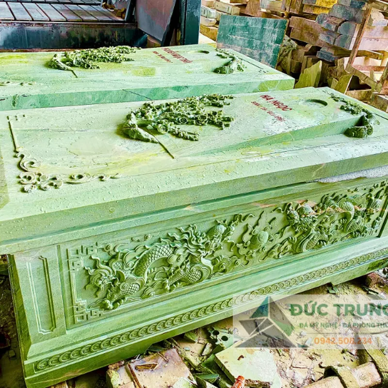 Quan tài đá ngọc Serpentin nguyên khối chạm rồng đôi - song long hộ mộ
