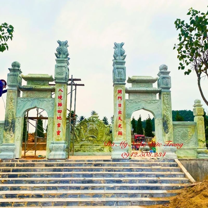 Cổng Tam Quan Trụ Biểu Đá Ngọc Serpentin Nguyên Khối – Cổng Đá Nghĩa Trang Cao Cấp