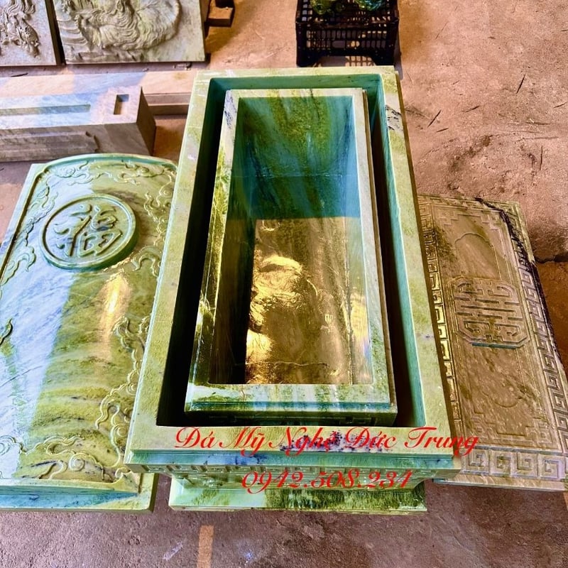 Tiểu Quách Đá Ngọc Serpentine Nguyên Khối – Quách Đá Phong Thủy Cao Cấp, Sang Trọng