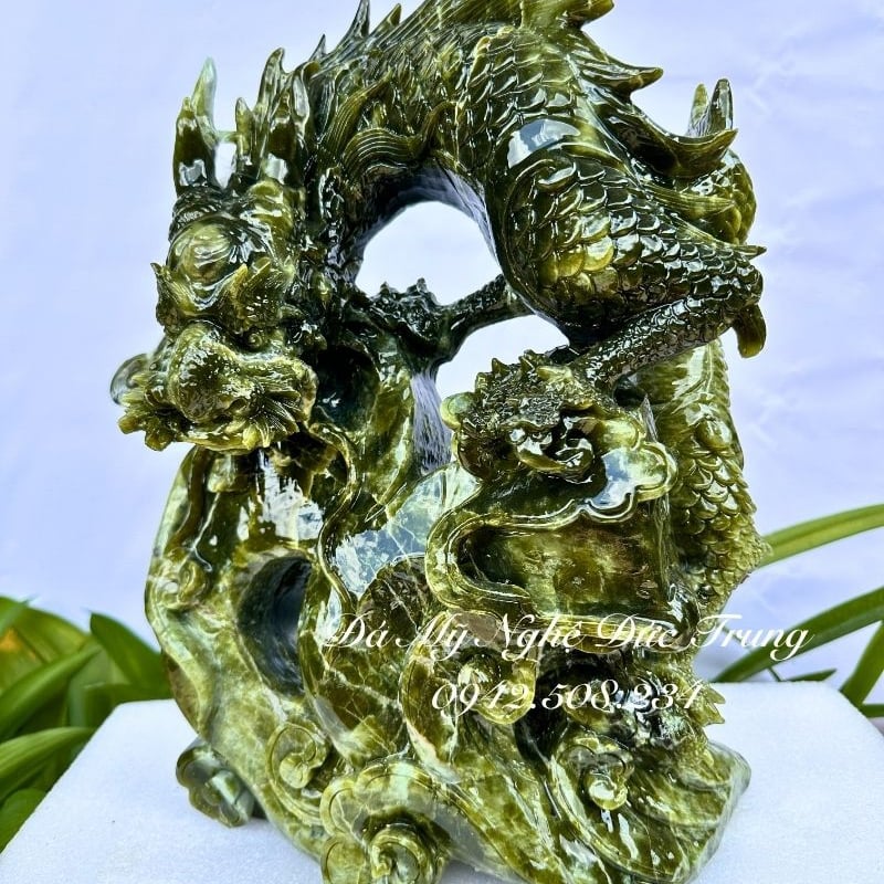 Tượng Rồng Đá Uy Quyền Phong Thuỷ – Long Vân Khởi Vận