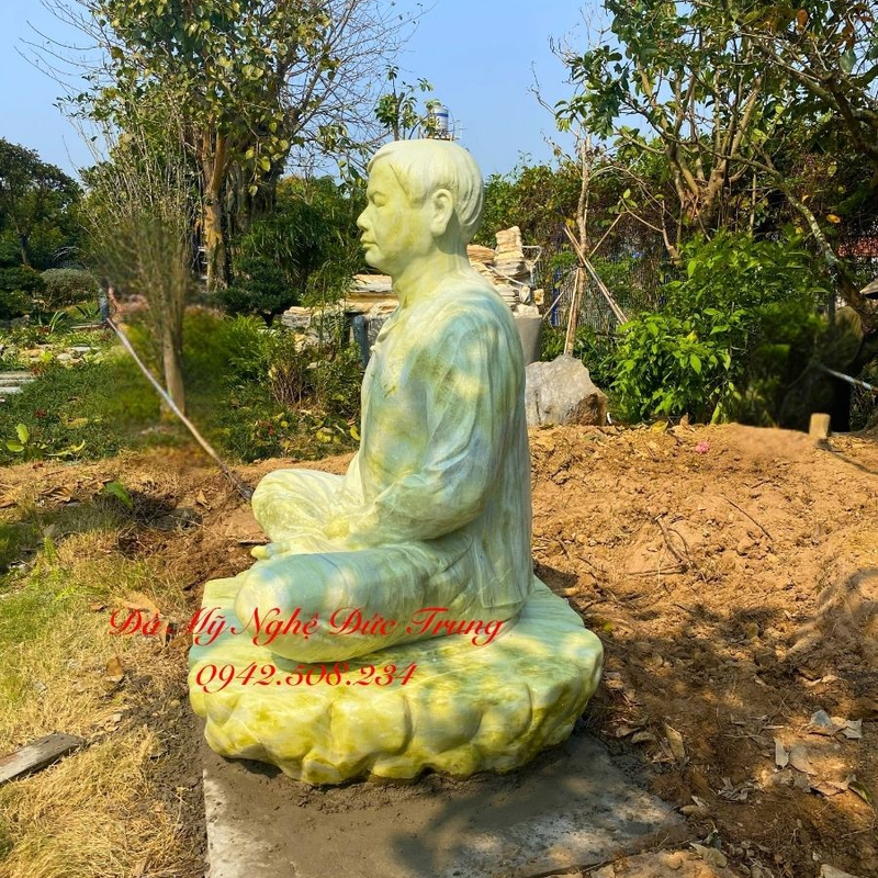 Tượng Chân Dung Bán Thân Đá Ngọc Serpentine Truyền Thần 3D – Phong Thái Lãnh Đạo