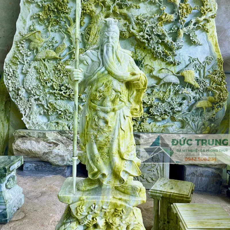 Tượng Quan Công đá ngọc Serpentin nguyên khối chạm khắc tinh xảo