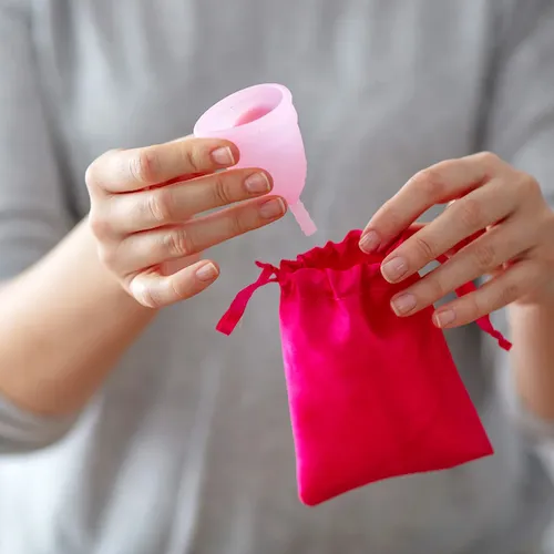 Mua cốc nguyệt san chính hãng tiêu chuẩn sản xuất tốt