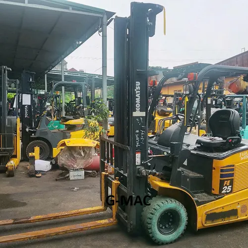 Xe nâng điện cũ Komatsu 2.5 tấn
