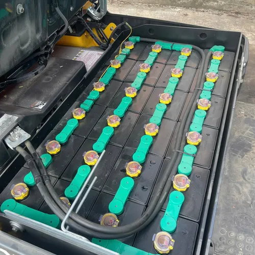 Xe nâng điện cũ ngồi lái Komatsu 1.5 tấn