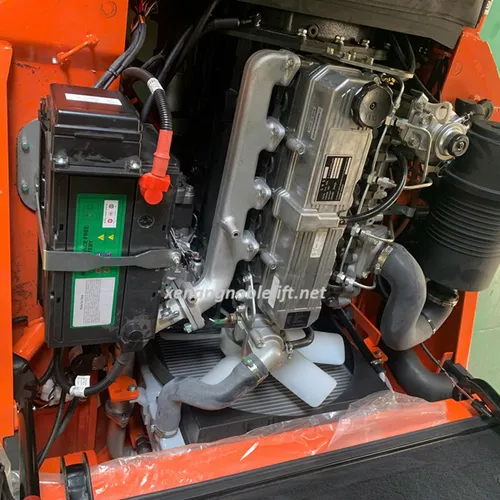 Xe nâng dầu 2500kg